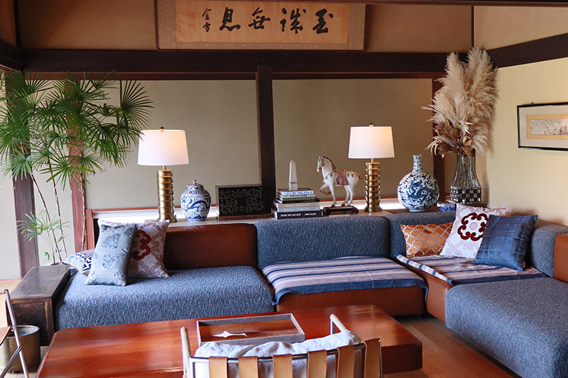 艸莊駿河屋